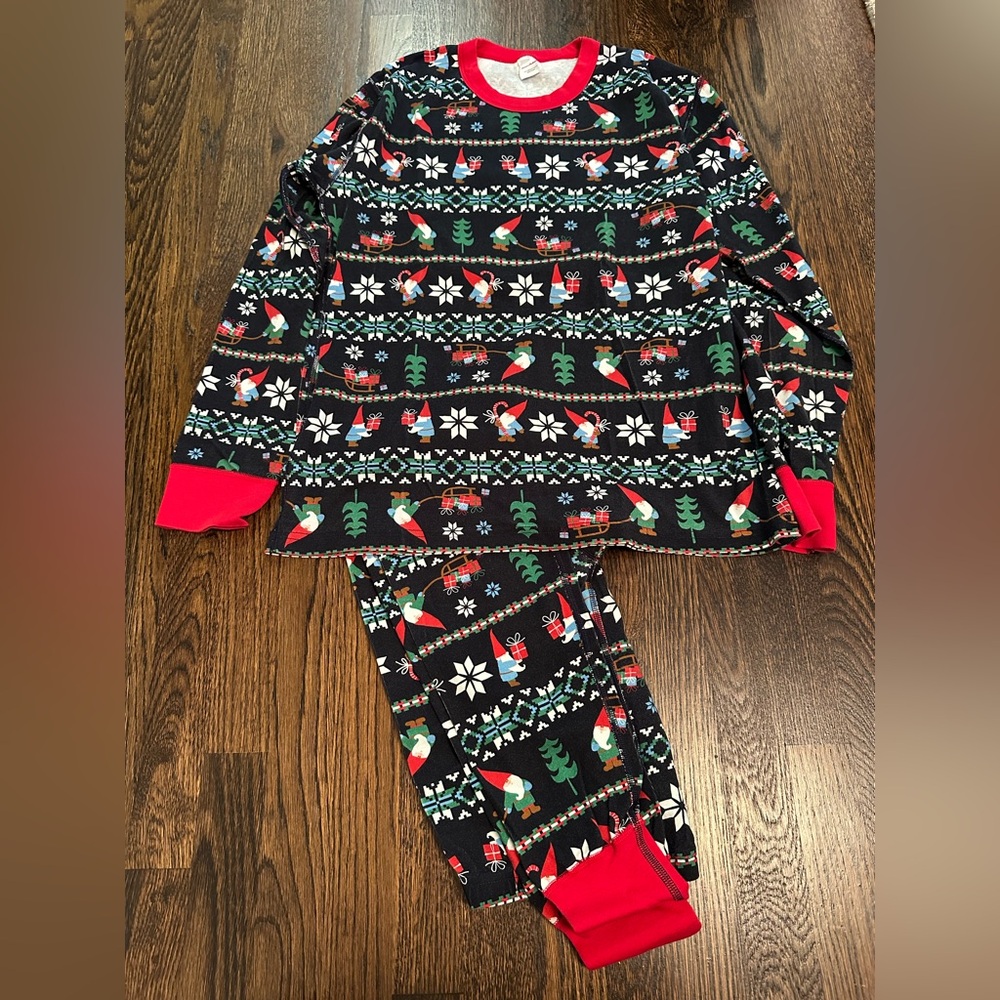 Hanna Andersson Gnome Adult Holiday Pajama Set